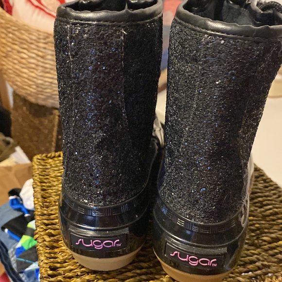Black glitter rain boot - Picture 2 of 5